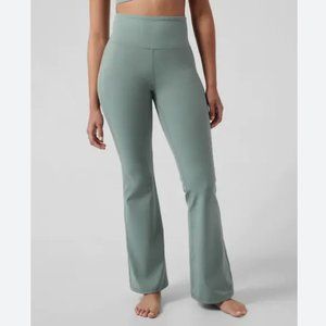 Athleta Elation Flare Pant Size small